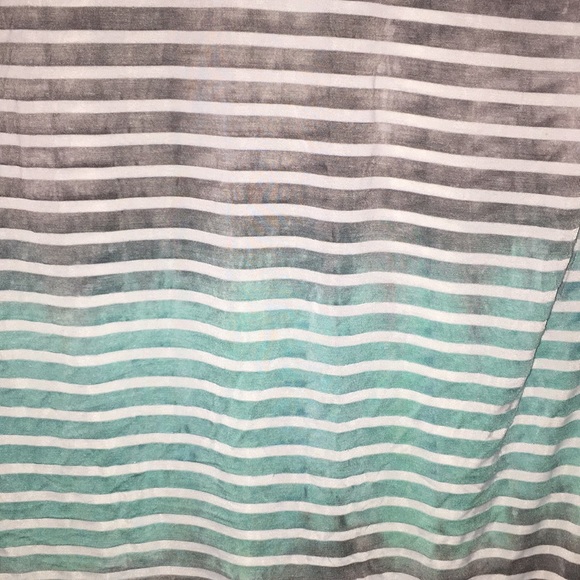 Two tone swimwear coverup - Picture 3 of 3